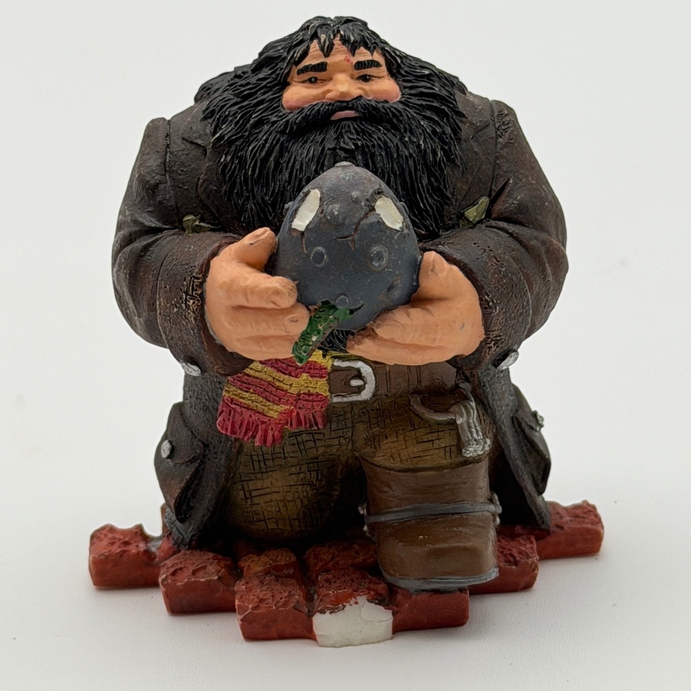 Vintage 2000 Enesco Harry Potter Rubeus Hagrid with Dragon Egg Figurine 811874